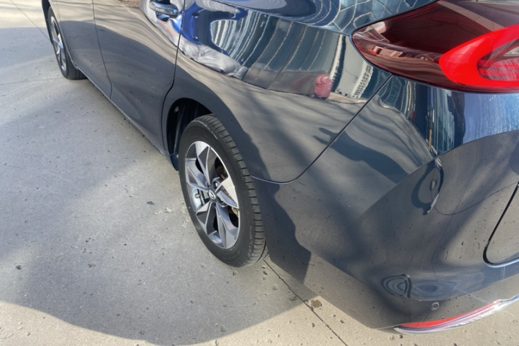 广汽传祺 传祺M6 2021款 PRO 270T DCT尊享版车身外观6006