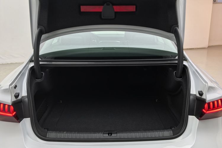 奥迪A7L 2024款 45 TFSI quattro 奢享型局部细节23