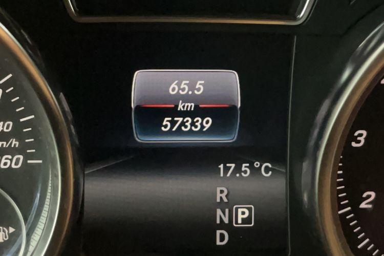 奔驰GLE 2018款 GLE 320 4MATIC 动感型臻藏版中控内饰15