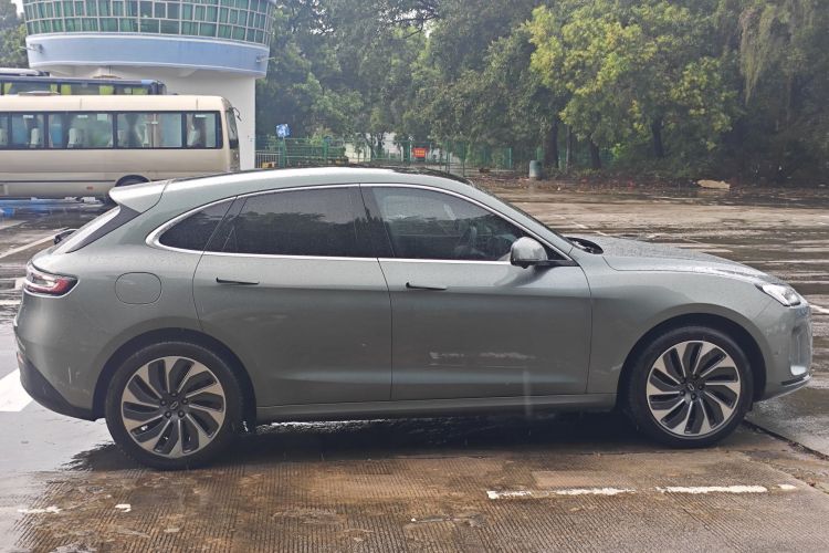 鸿蒙智行 问界M5 2022款 增程后驱标准版车身外观6007