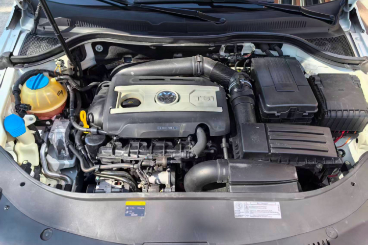 一汽-大众CC 2018款 1.8TSI 尊贵型中控内饰7009