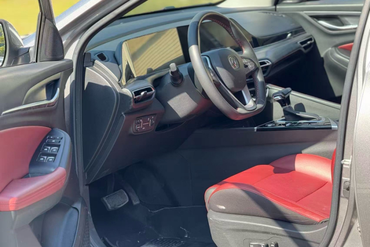 长安 逸动 2020款 PLUS 蓝鲸NE 1.4T GDI DCT旗舰型中控内饰7003