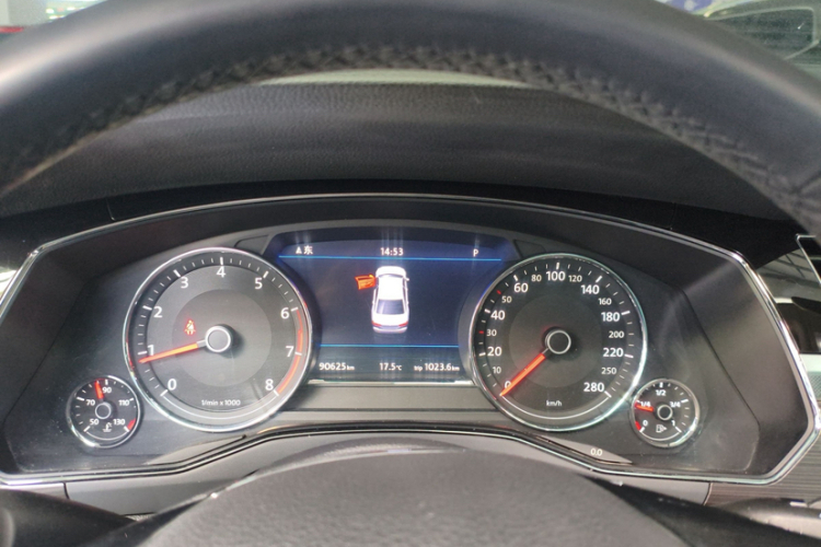 大众 辉昂 2018款 改款 380TSI 两驱商务版中控内饰15