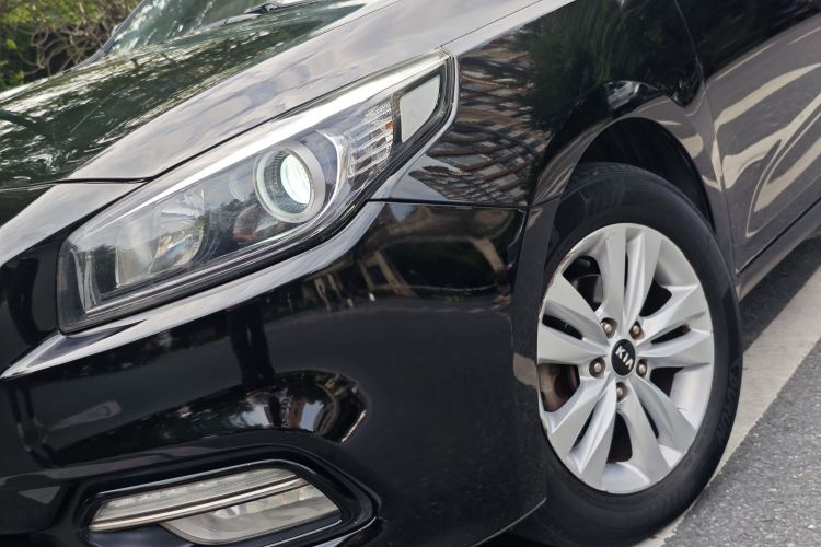 起亚K4 2014款 1.8L 自动GLS局部细节36