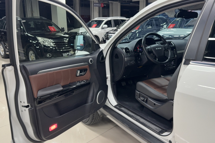 哈弗H5经典 2018款 经典版 2.0T 柴油 手动四驱尊贵型中控内饰7002