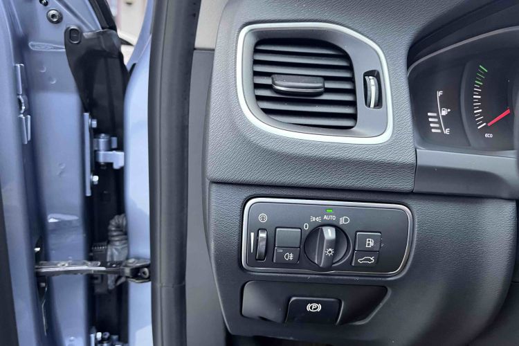 沃尔沃S60 2017款 S60L T3 智进版中控内饰7009