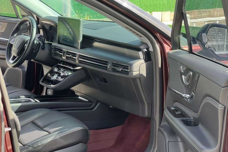 林肯 冒险家 2022款 2.0T 两驱尊雅版中控内饰7001