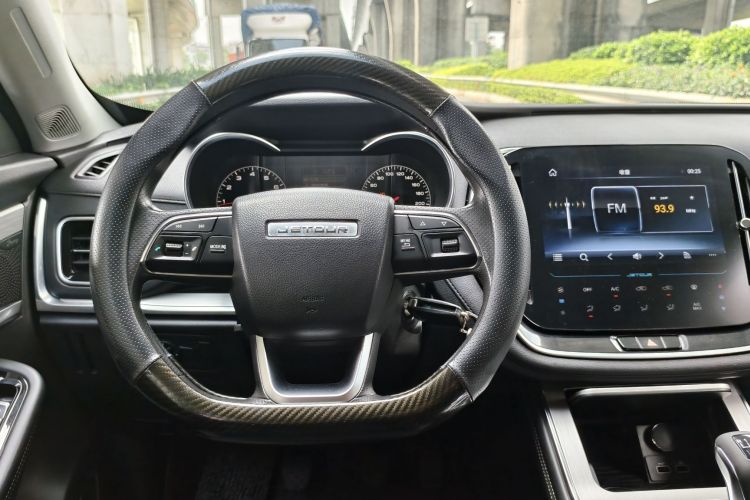 捷途X70 2020款 1.5T 手动畅行版 5座局部细节13