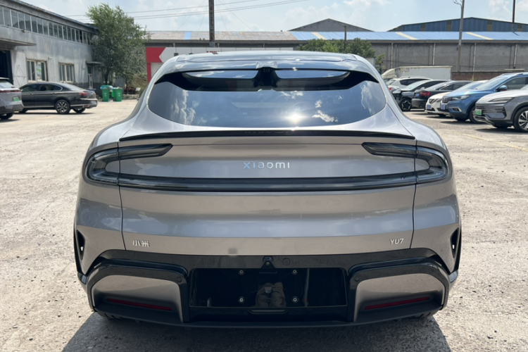 小米汽车 小米YU7 2025款 超长续航后驱版车身外观6001