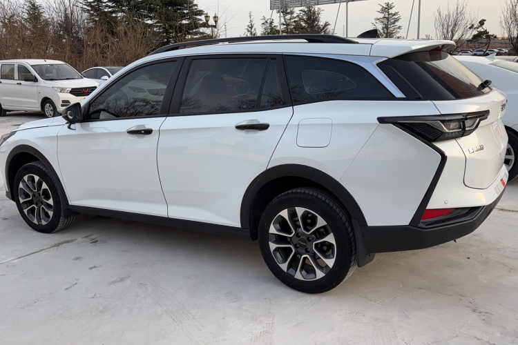 东风风神 奕炫GS 2023款 马赫版 1.5L 自动创富版车身外观6005