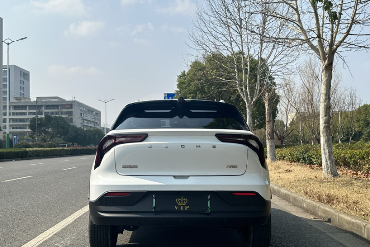 吉利几何E萤火虫 2024款 301km 流光车身外观6005