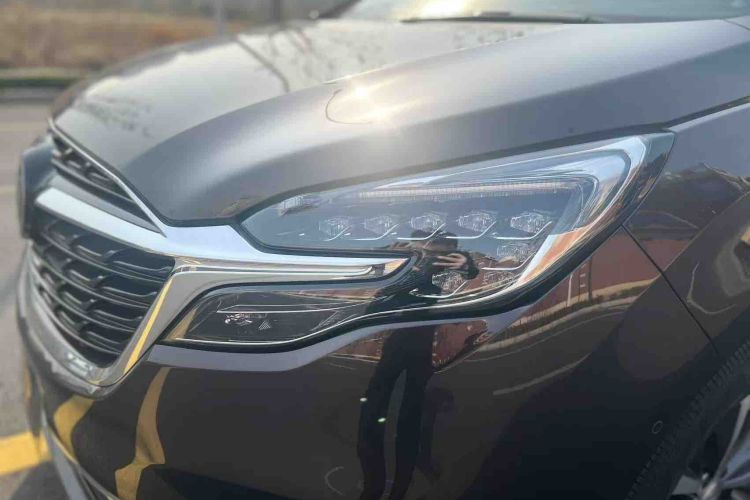 别克GL8 2021款 ES陆尊 653T 尊享型车身外观6008