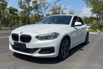 宝马1系 2020款 120i 时尚型