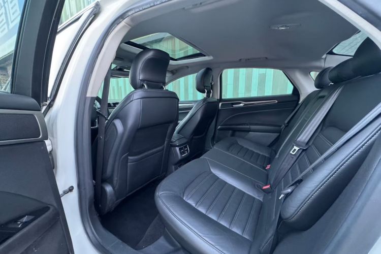 福特 蒙迪欧 2013款 2.0L GTDi200豪华型局部细节22