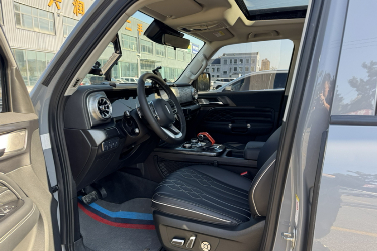 坦克300 2021款 越野版 2.0T 挑战者局部细节19