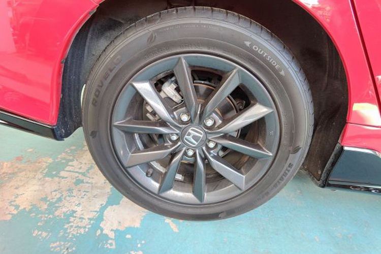 本田 思域 2021款 HATCHBACK 220TURBO CVT新锐控车身外观6008