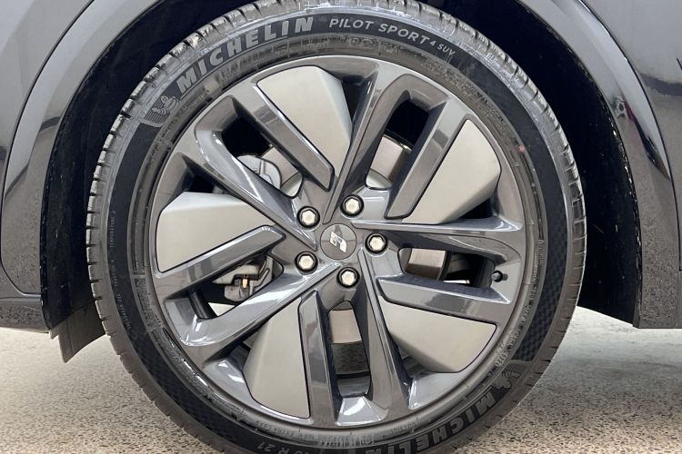 理想汽车 理想L7 2024款 MAX车身外观6002