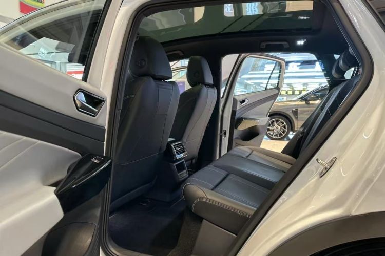 大众 ID.4 X 2023款 纯净长续航版中控内饰7004