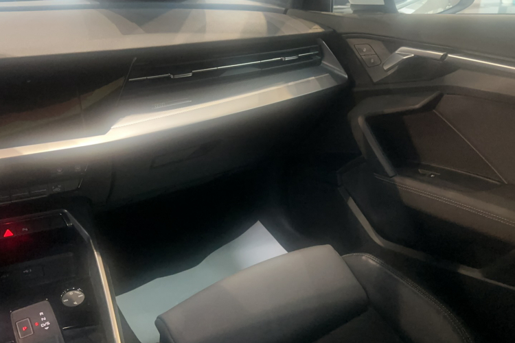 奥迪A3 2023款 改款 Sportback 35 TFSI 时尚致雅型中控内饰7008