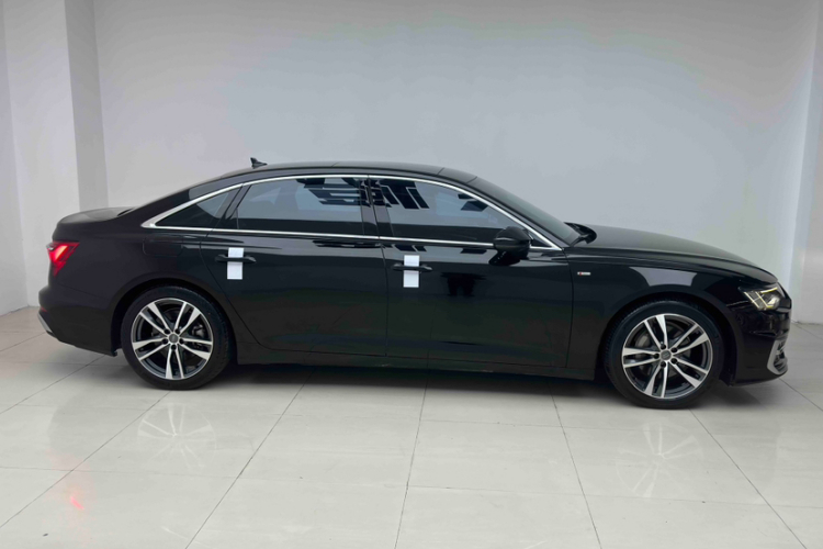 奥迪A6L 2021款 40 TFSI 豪华动感型车身外观6005