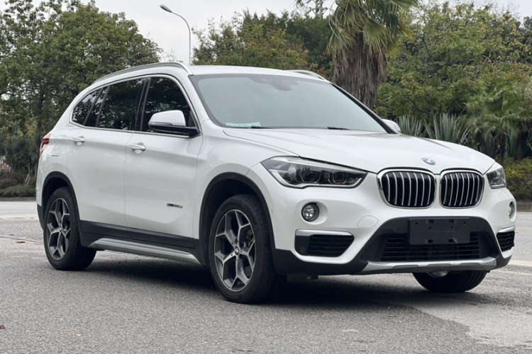 宝马X1 2016款 sDrive20Li 豪华型车身外观6001