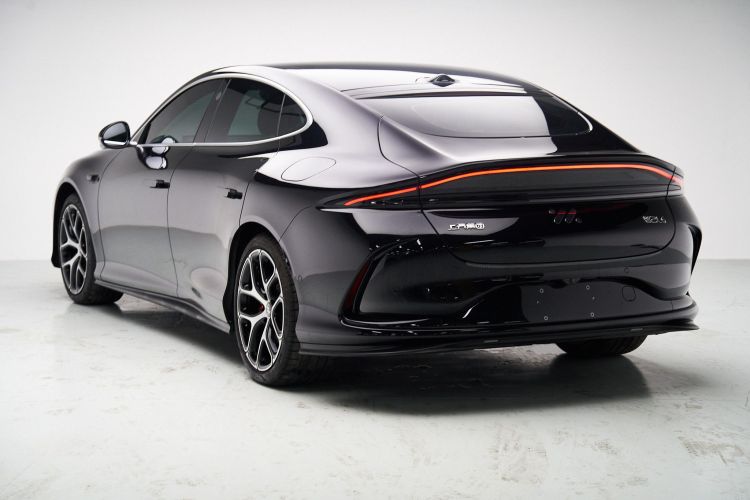 智己汽车 智己L6 2025款 Pro Max车身外观6004