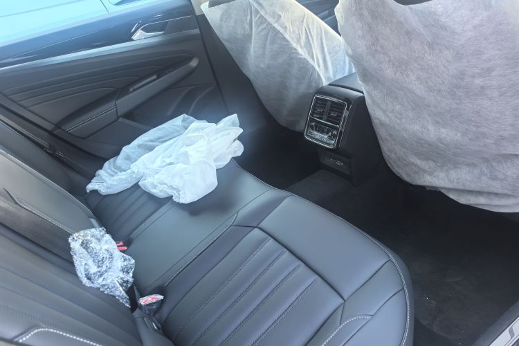 大众 帕萨特新能源 2025款 430PHEV 混动商务版中控内饰7004