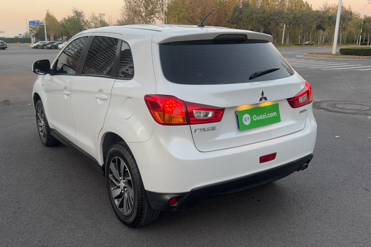 三菱 劲炫ASX 2018款 1.6L 手动两驱灵动版车身外观6006