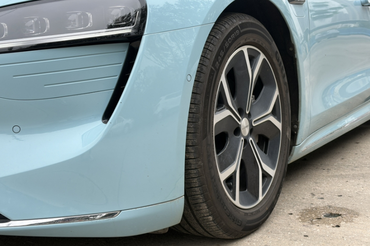 鸿蒙智行 智界S7 2025款 855km Max车身外观6001