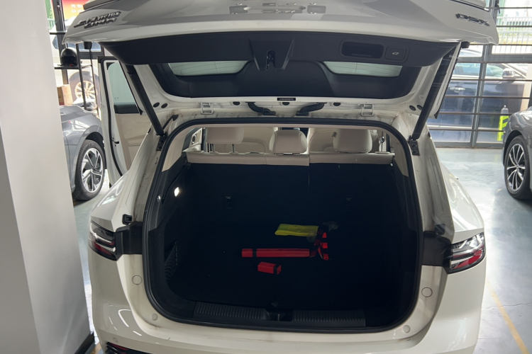 荣威D5X DMH 2024款 135科技版中控内饰7003