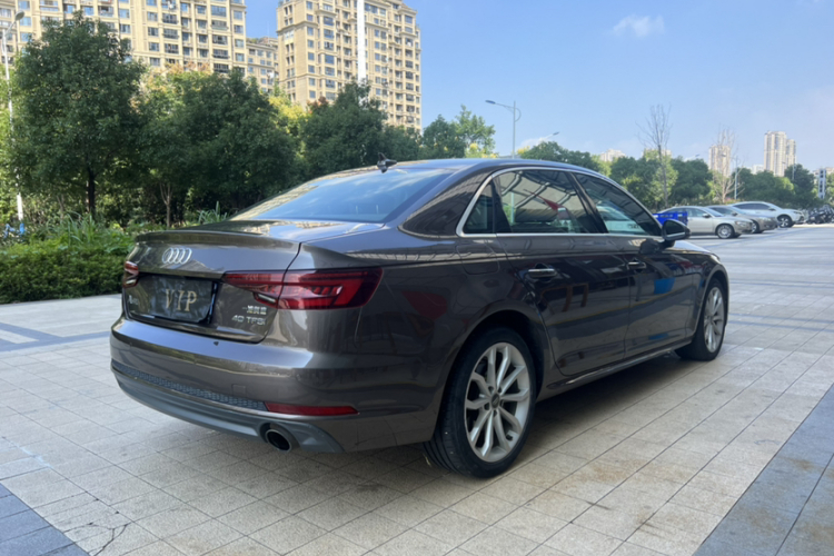 奥迪A4L 2018款 30周年年型 40 TFSI 时尚型车身外观6001