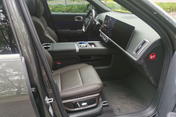 理想汽车 理想L9 2022款 Max局部细节41