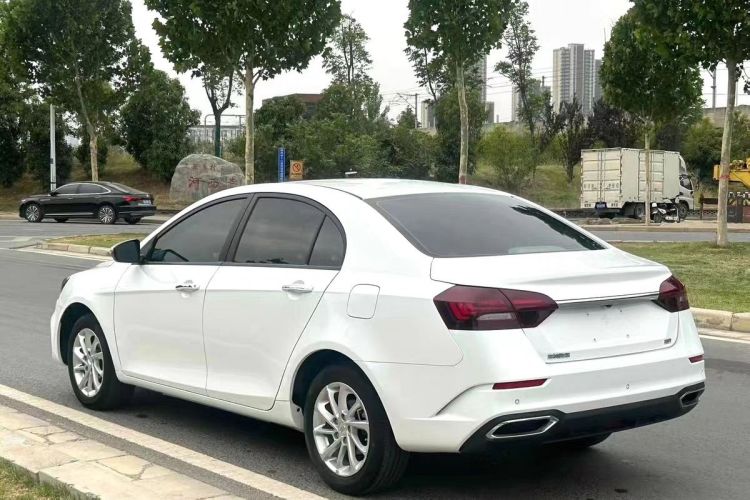 吉利汽车 帝豪 2021款 UP 1.5L CVT向上版车身外观6008