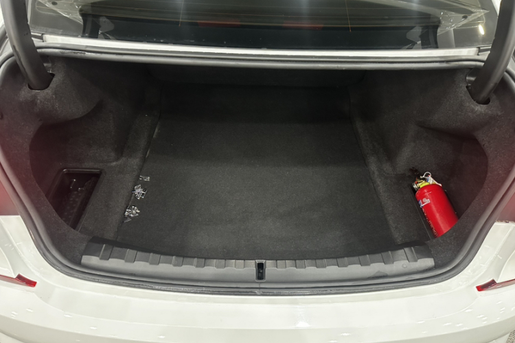 宝马3系 2021款 改款 320Li M运动套装局部细节23