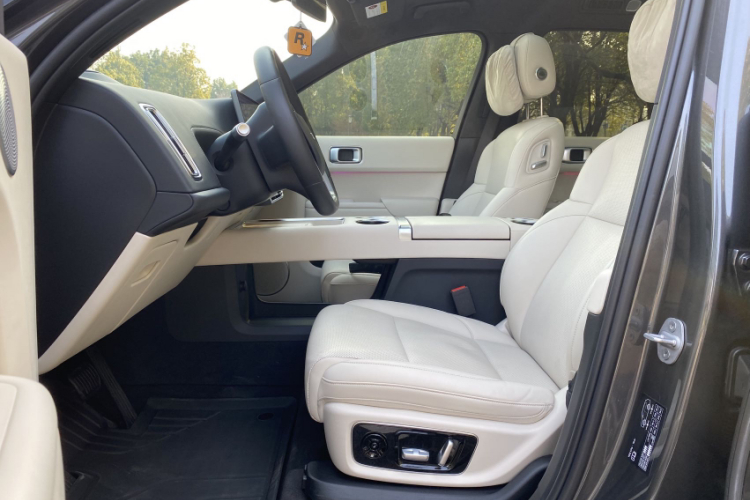 理想汽车 理想L8 2023款 Pro局部细节19