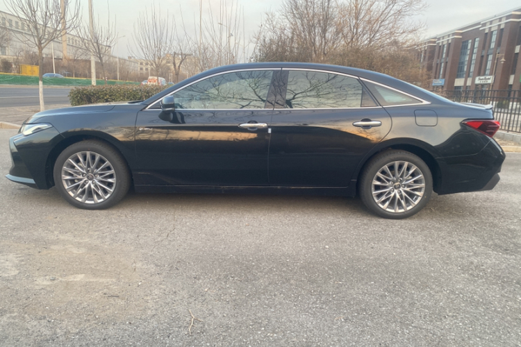 丰田 亚洲龙 2024款 双擎 2.5L XLE尊贵版车身外观6003