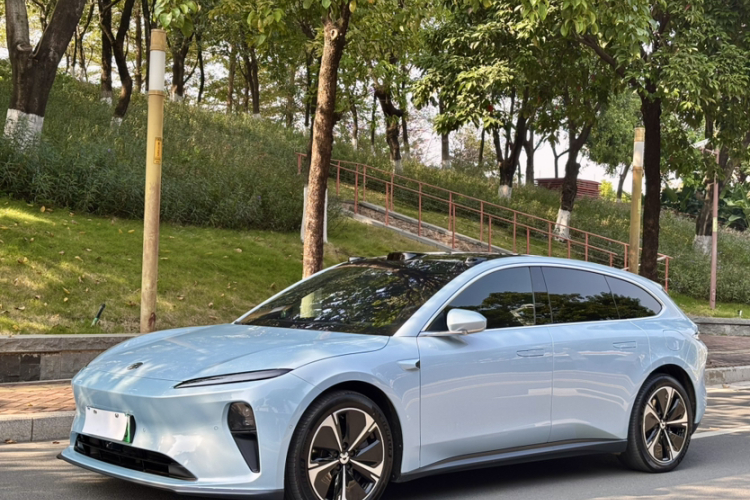 蔚来ET5T 2023款 75kWh Touring车身外观6001