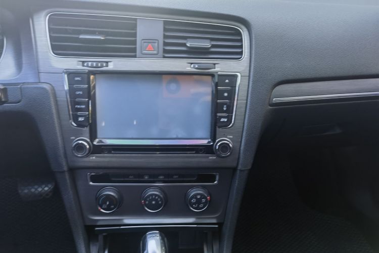 大众 高尔夫 2014款 1.4TSI 自动舒适型局部细节16