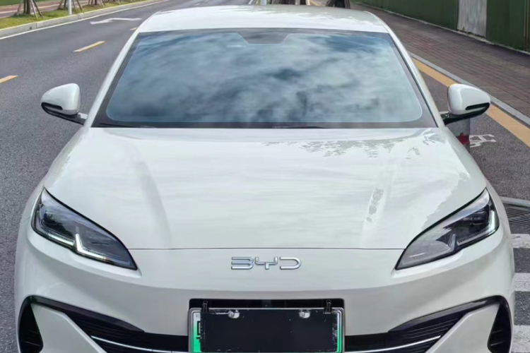 比亚迪 海豹06新能源 2024款 DM-i 80KM尊贵型车身外观6006