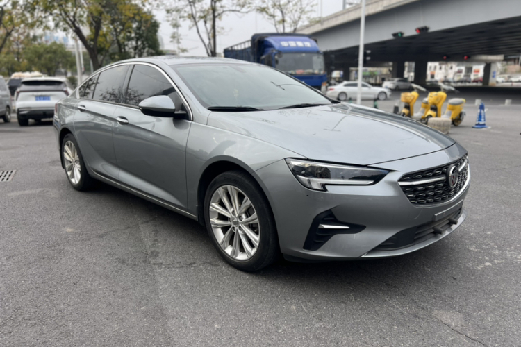 别克 君威 2023款 652T 智享型车身外观6005