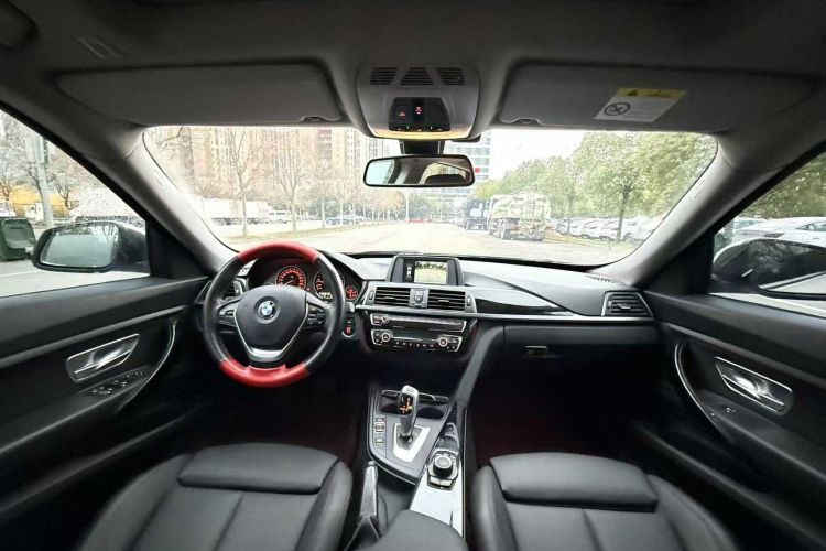 宝马3系GT 2018款 320i 时尚型车身外观6007