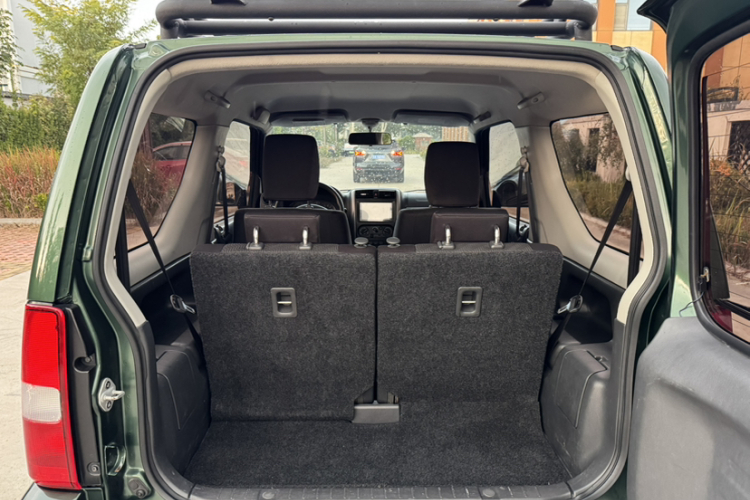 铃木 吉姆尼 2012款 1.3 AT JLX局部细节23