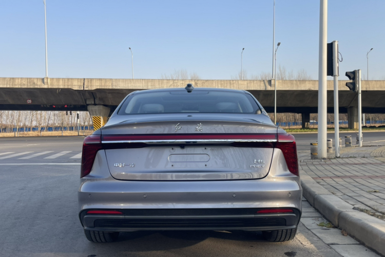 红旗H5 PHEV 2025款 170 超混版车身外观6002