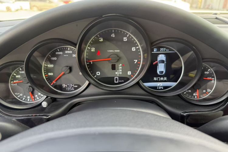 保时捷 2014款 Panamera 3.0T中控内饰15