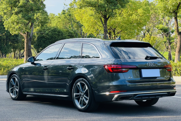 奥迪A4(进口) 2020款 Avant 先锋派 40 TFSI 时尚动感型车身外观6015