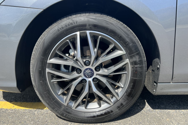 比亚迪 秦PLUS 2021款 DM-i 55KM 旗舰型局部细节9007