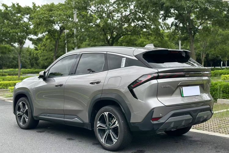 吉利银河 银河L7 2023款 1.5T 115km PLUS车身外观6003