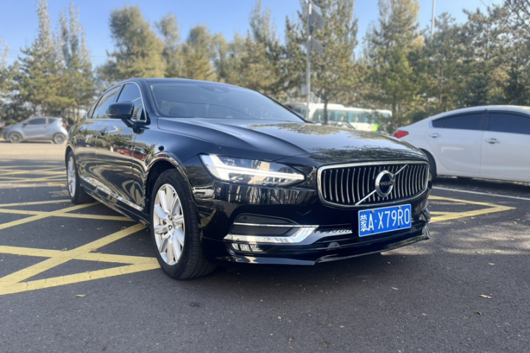 沃尔沃S90 2020款 T5 智逸豪华版车身外观6002