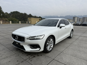 沃尔沃S60 2020款 T3 智行豪华版