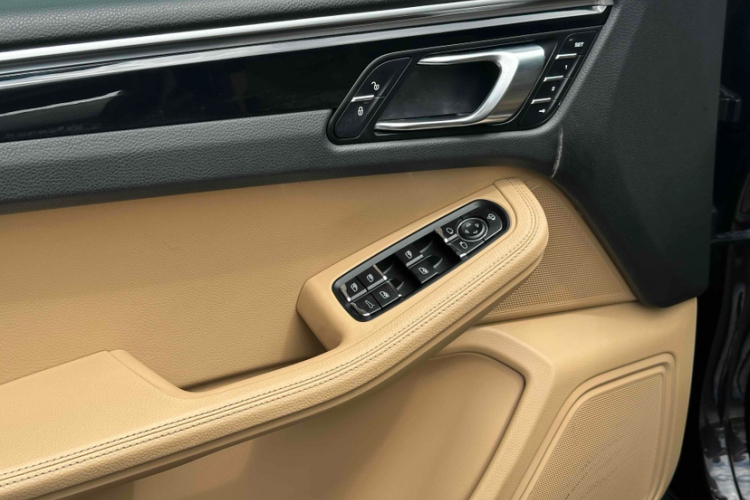 保时捷 2017款  Macan S 3.0T中控内饰7005